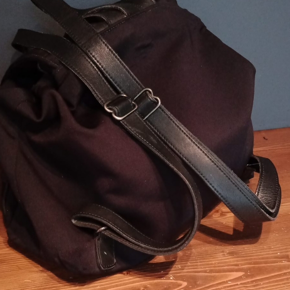 Coach drawstring backpack - Picture 3 of 16